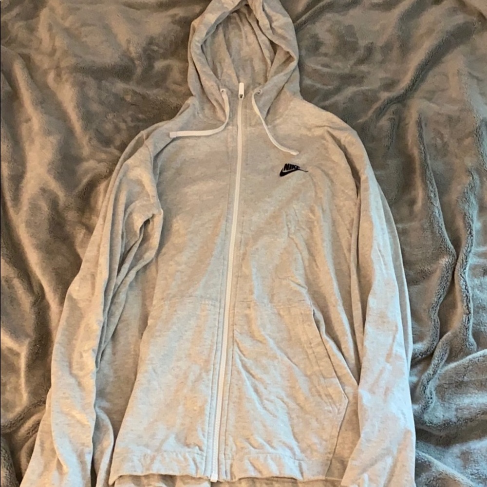 Men’s medium nike zip up jacket